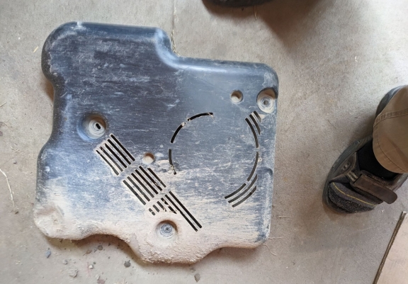 Cache de protection réservoir AdBlue Renault Master 3  - Model 3