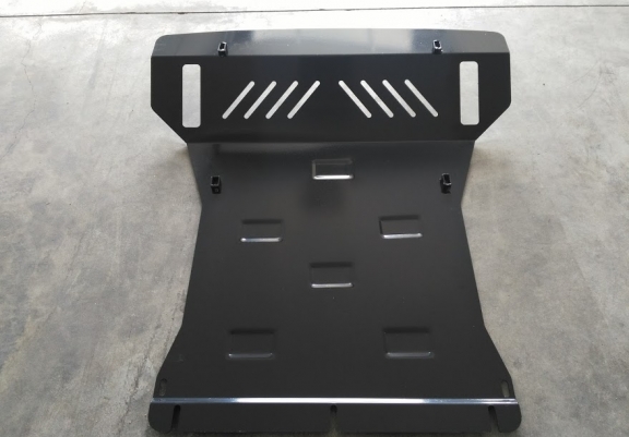 Cache sous moteur et de la radiateur Mitsubishi Pajero 4 (V80, V90)