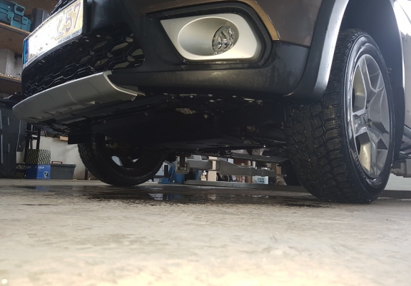Cache sous moteur et de la boîte de vitesse Dacia Logan MCV