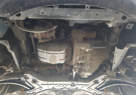 Cache sous moteur et de la boîte de vitesse Mitsubishi Colt