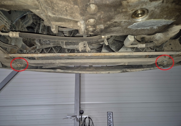 Cache sous moteur et de la boîte de vitesse Renault Laguna 2