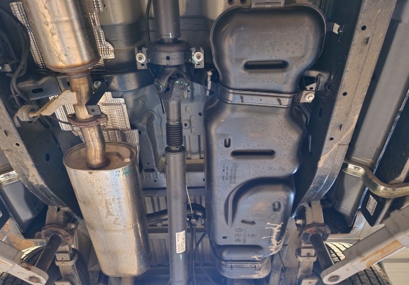 Cache de protection de réservoir Volkswagen Amarok 2 