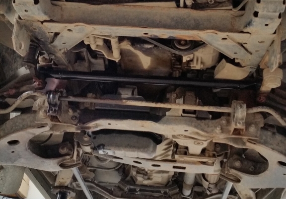 Cache sous moteur et de la radiateur Nissan Navara D22