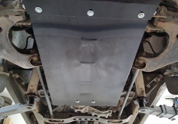 Cache de protection de la boîte de vitesse  Nissan Pick Up