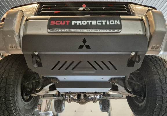 Cache sous moteur et de la radiateur Mitsubishi Pajero 3 (V60, V70)