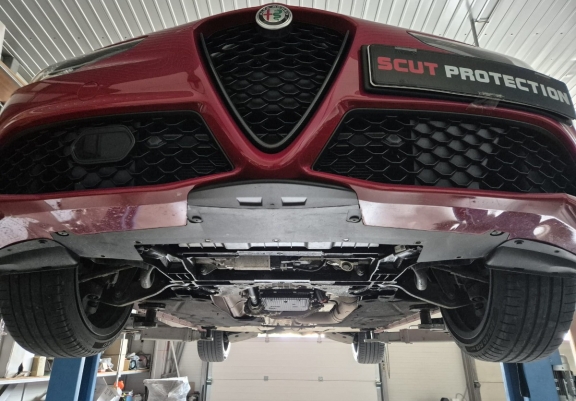 Cache sous moteur et de la boîte de vitesse Alfa Romeo Giulia