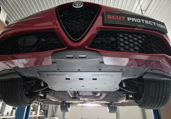 Cache sous moteur et de la boîte de vitesse Alfa Romeo Giulia