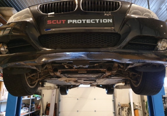 Cache de protection de radiateur BMW seria 3 - E90