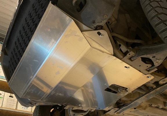 Cache sous moteur et de la boîte de vitesse en aluminium Dacia Duster