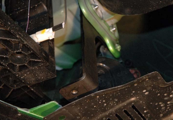 Cache sous moteur et de la boîte de vitesse Mazda 2