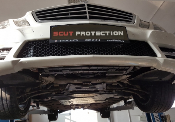 Cache sous moteur et de la radiateur Mercedes E-Classe W212