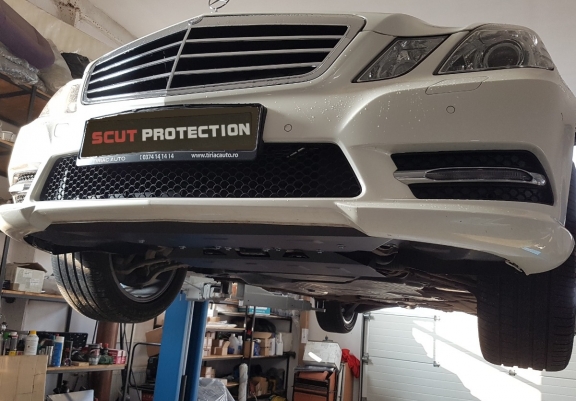 Cache sous moteur et de la radiateur Mercedes E-Classe W212