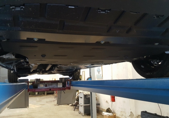 Cache sous moteur et de la boîte de vitesse Mercedes Vito W447, 4x4