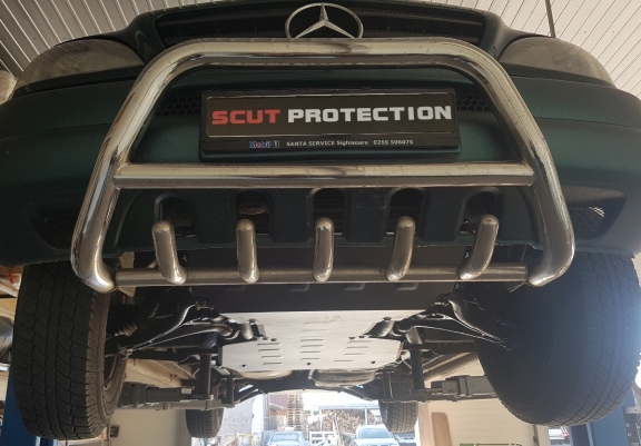 Cache sous moteur et de la radiateur Mercedes ML W163