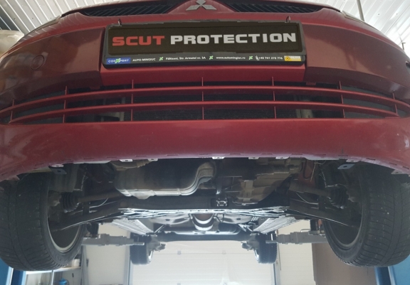 Cache sous moteur et de la boîte de vitesse Mitsubishi Colt