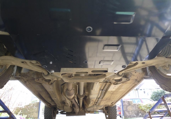 Cache sous moteur et de la boîte de vitesse Nissan X-Trail T30