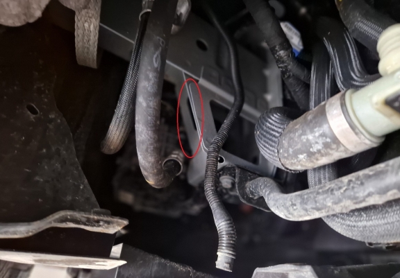 Cache sous moteur et de la boîte de vitesse Renault Trafic 3 facelift