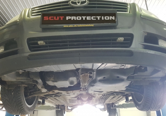Cache sous moteur et de la boîte de vitesse Toyota Avensis