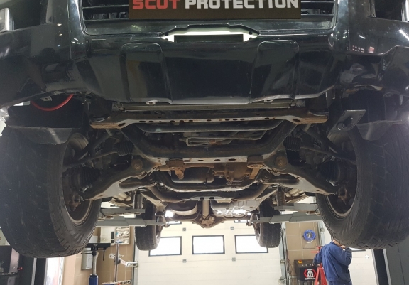 Cache sous moteur et de la radiateur Toyota Land Cruiser J120