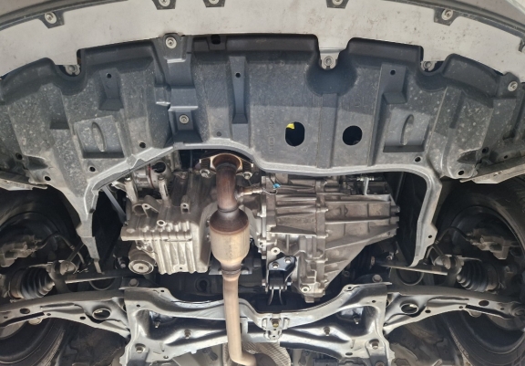 Cache sous moteur et de la boîte de vitesse Toyota Yaris