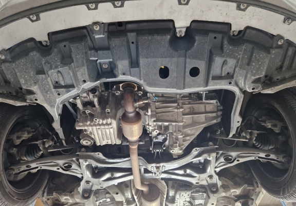 Cache sous moteur et de la boîte de vitesse Toyota Yaris