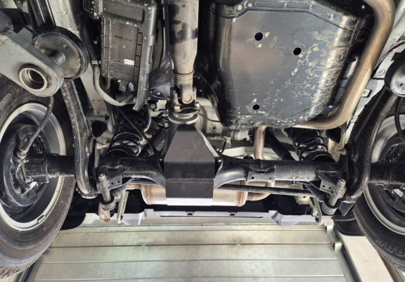 Cache de protection du différentiel Suzuki Jimny
