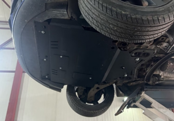 Cache sous moteur et de la boîte de vitesse Volvo C30