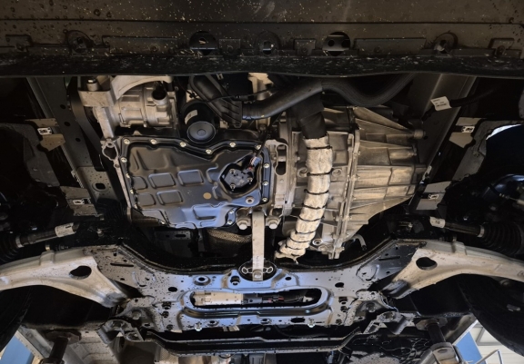 Cache sous moteur et de la boîte de vitesse Nissan Interstar