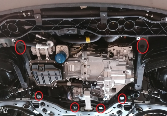 Cache sous moteur et de la boîte de vitesse Kia Sportage