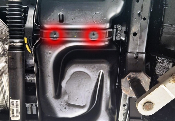 Cache de protection de réservoir Toyota Hilux