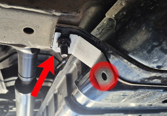 Cache de protection de réservoir Ssangyong Musso Grand